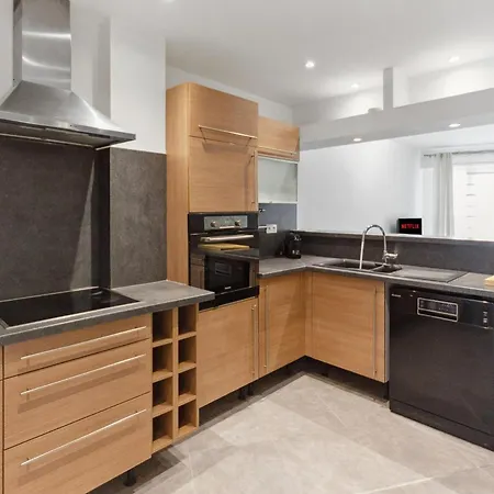 Le Grimaldi - Spacious - Ac - Wifi - Hypercentre Апартаменты *