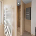 Le Grimaldi - Spacious - Ac - Wifi - Hypercentre 滨海卡涅
