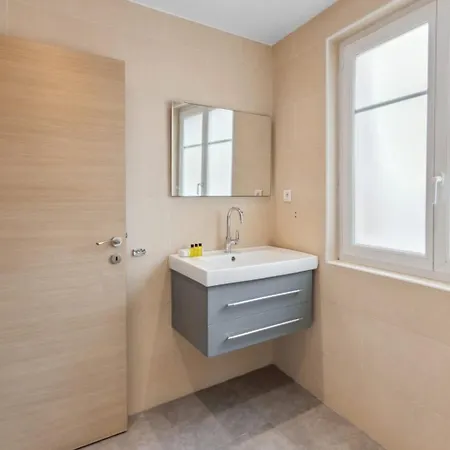 Le Grimaldi - Spacious - Ac - Wifi - Hypercentre 公寓