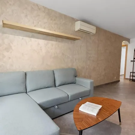 Le Grimaldi - Spacious - Ac - Wifi - Hypercentre Apartamento Cagnes-sur-Mer