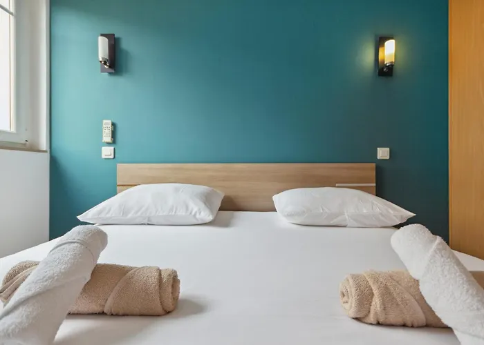 Apartamento Le Grimaldi - Spacious - Ac - Wifi - Hypercentre Cagnes-sur-Mer